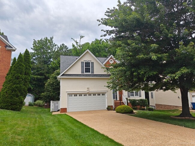 4 bedroom home with a garage on cull de sa... - 4 bedroom home with a garage on cull de sa...