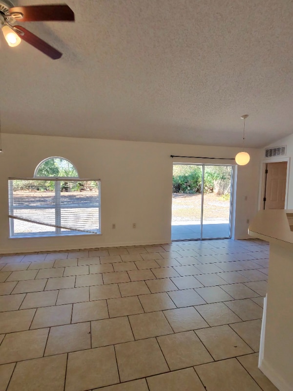 Photo - 19 Leidel Dr