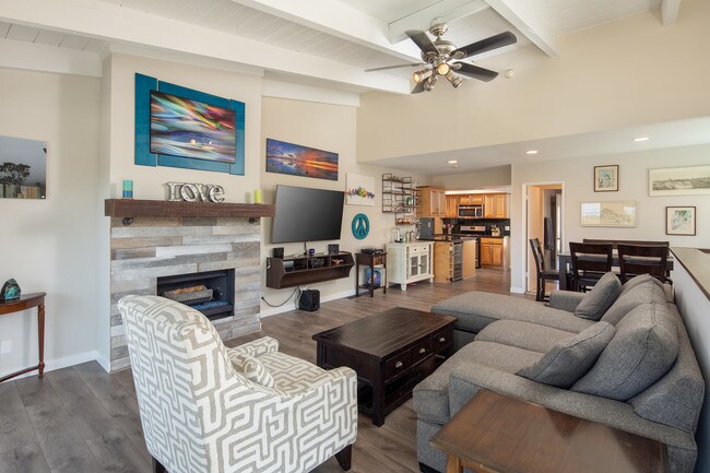 Photo - 834 N Lucia Ave