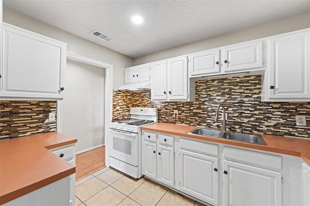 Photo - 708 Azalea Dr