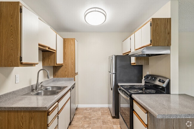 2BR, 2BA - 900SF - Kitchen - Country Views
