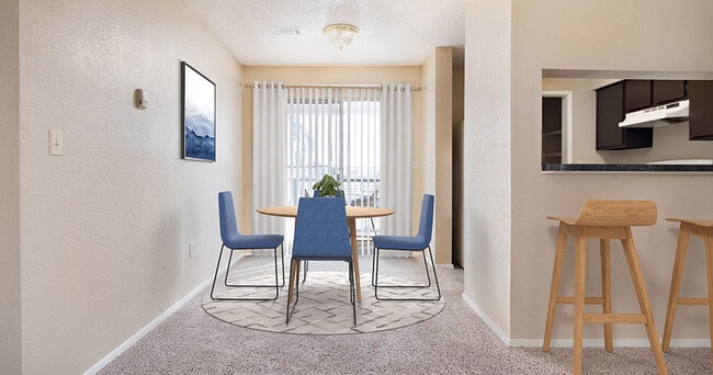 Photo - Huntington Pointe Apartments