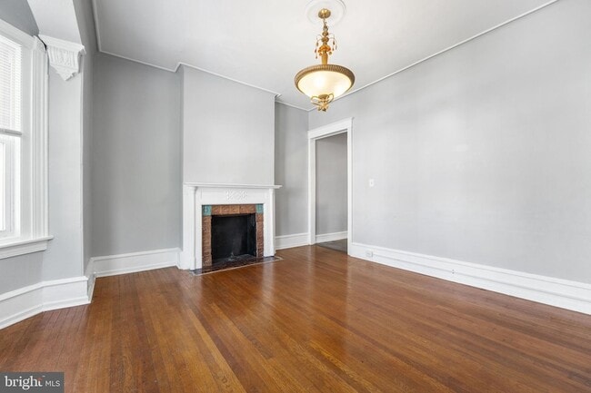 Photo - 246 W Abbottsford Ave