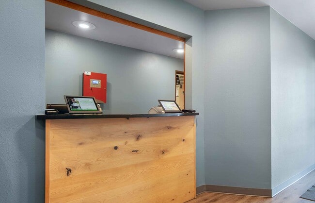 Photo - Furnished Studio-Mobile - Daphne