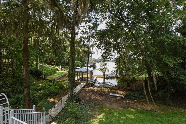 Photo - 555 Shady Acres Rd