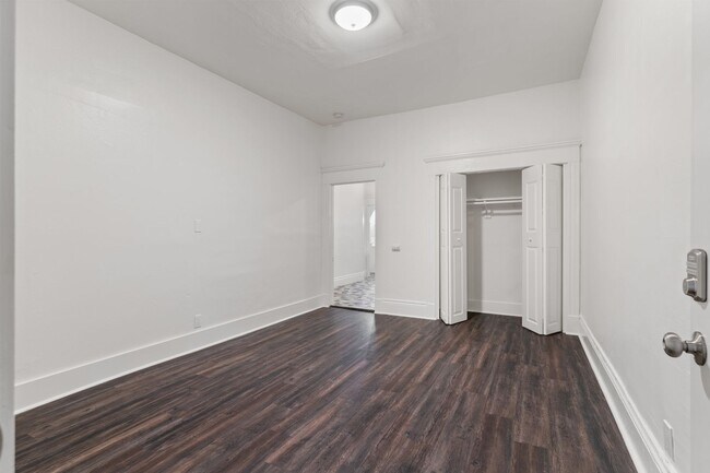 Photo - 330 Cedar Avenue