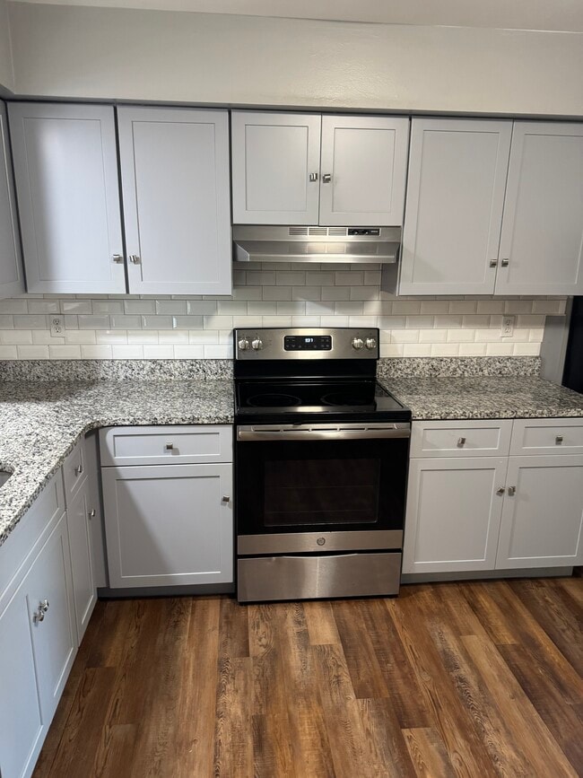 Building Photo - 425 Ontario St Unit 1 N Rental