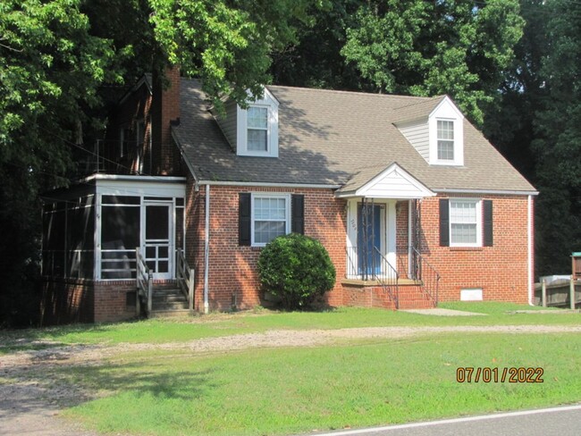 Photo - 7609 Woodman Rd Unit 2 - Upstairs Apartment