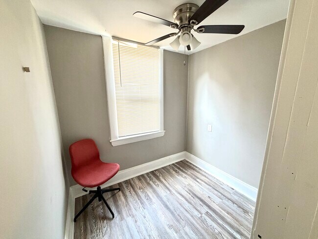 Photo - 2105 Murray Hill Rd Unit 3