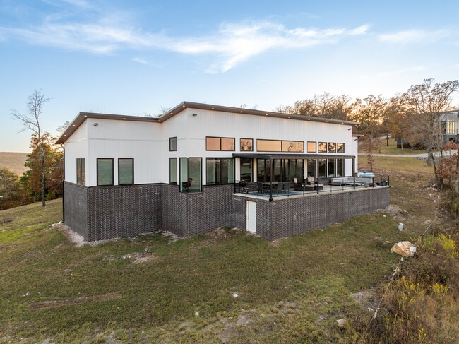 Photo - 628 Mt Riante Rd