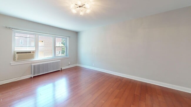 Photo - 2339 40th Pl NW