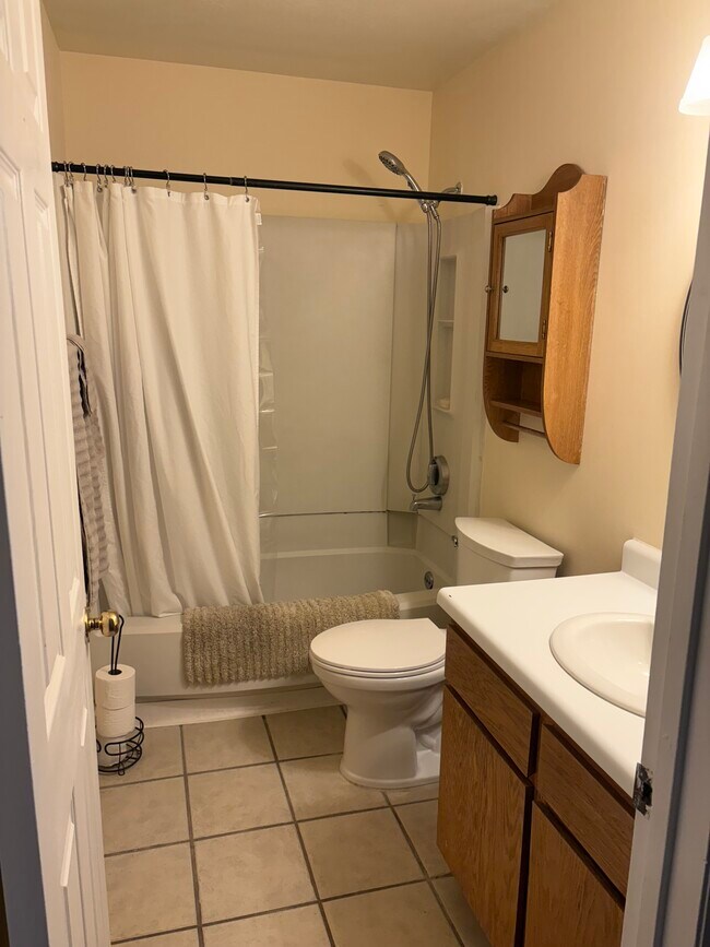 Photo - 217 Foss St W Unit 202b