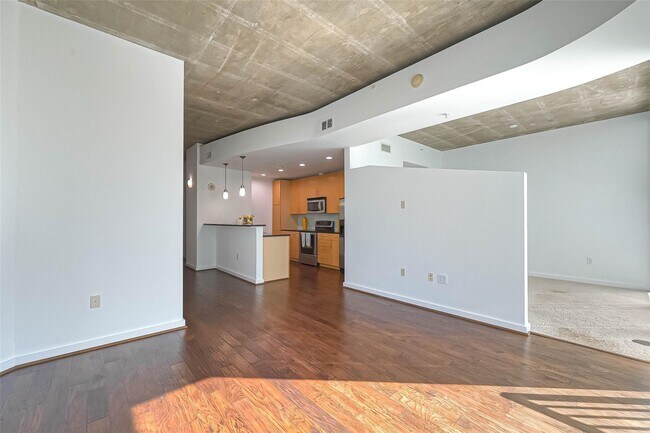 Photo - 5925 Almeda Rd Unit 11608