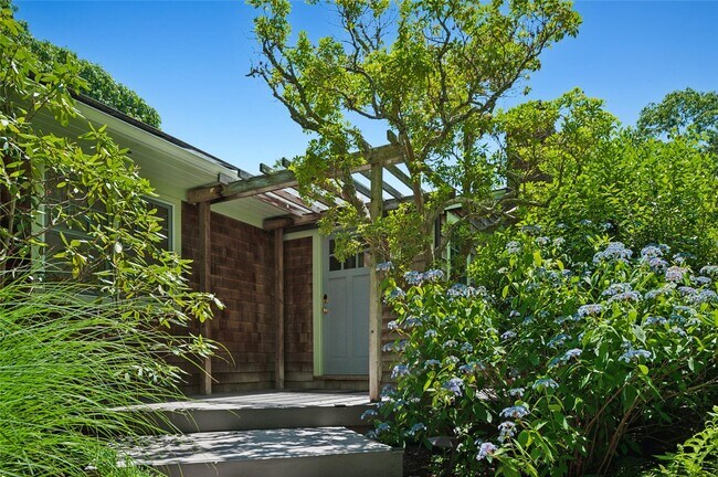 Photo - 6 Randall Rd