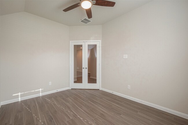 5318 Briana Dee Dr