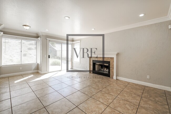 3142 Tourmaline Ln