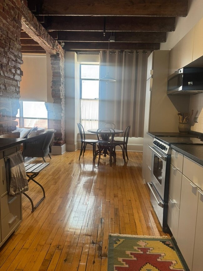 Photo - Knoxville Downtown living, just steps from Market Square!!  Historic Daylight Building - Studio u...