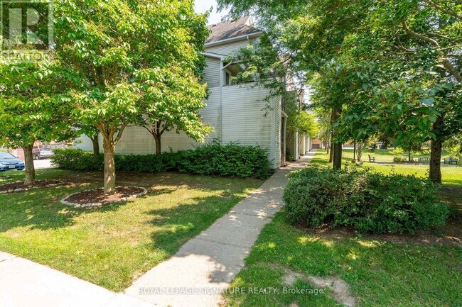 Photo - 461 Beechwood Pl