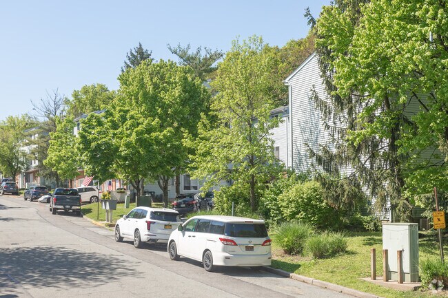 Photo - 406 Aspen Knolls Way