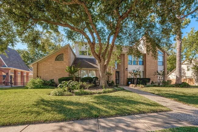 Photo - 15714 Sylvan Lake Dr