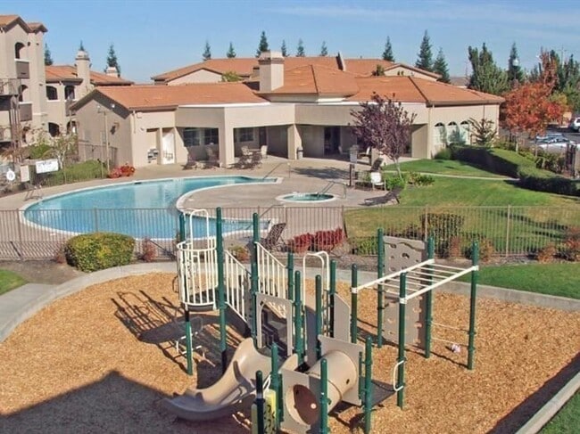 Swimming Pool and Club House - 10001 Woodcreek Oaks Blvd Unidad 1025