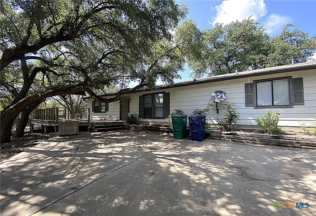 Photo - 1312 W Avenue D