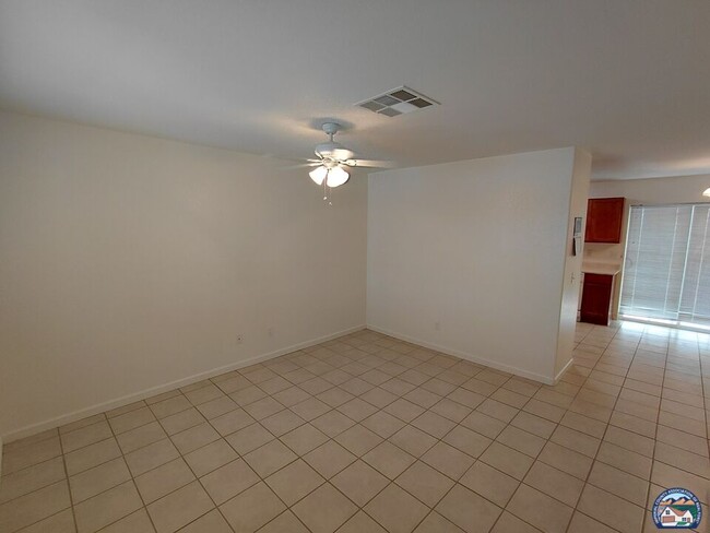 Photo - 409 E Alexandria St