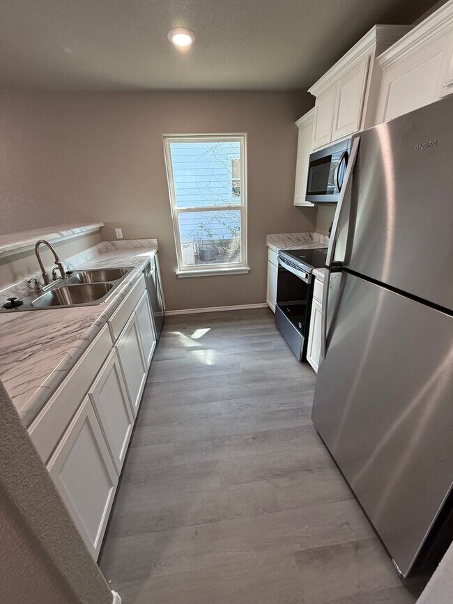 Photo - 1906 North St