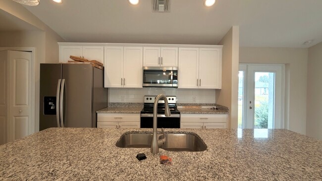 Photo - 2920 NW 4th Pl