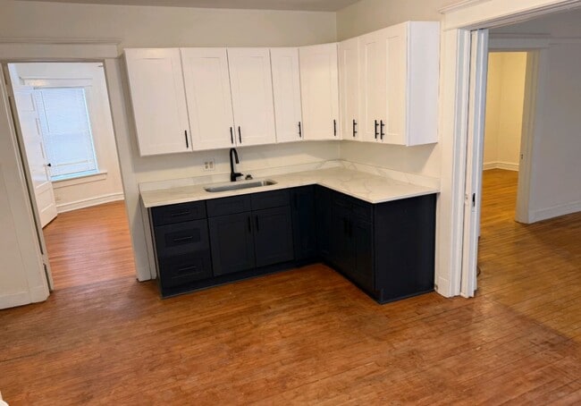 Photo - 222 S 2nd St Unit #1