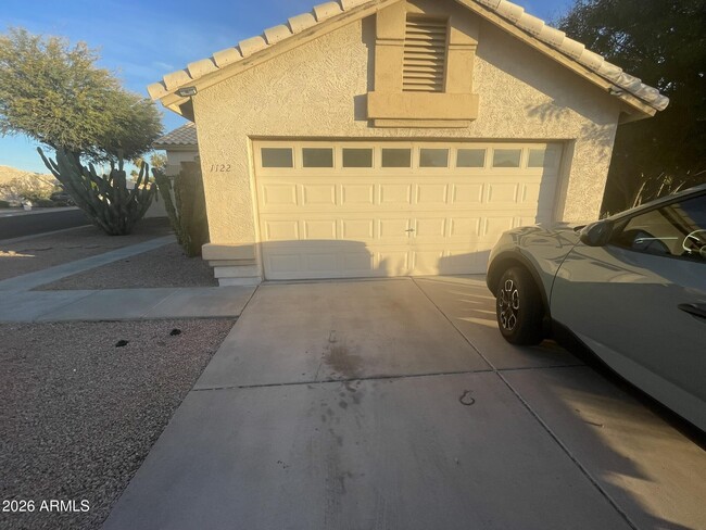 Building Photo - 1122 E Butler Dr