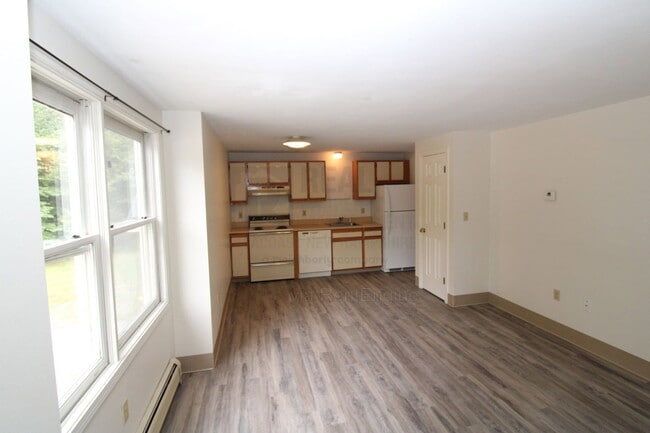 Photo - 28 Ivy Ln Unit 4