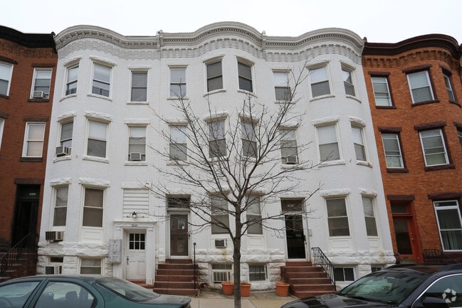 Building Photo - 2629 N Charles St