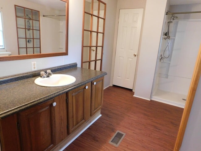 Photo - 482 Kelly Springs Rd