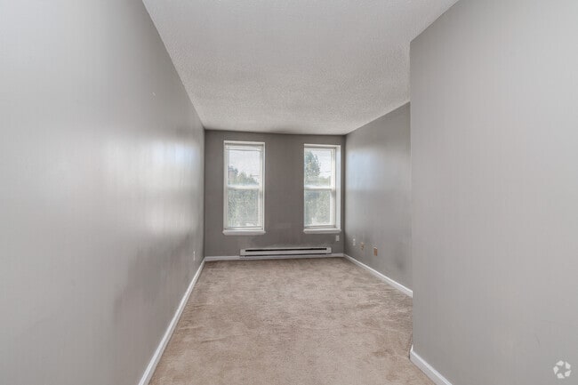 1BR, 1BA - 700SF - Living Room