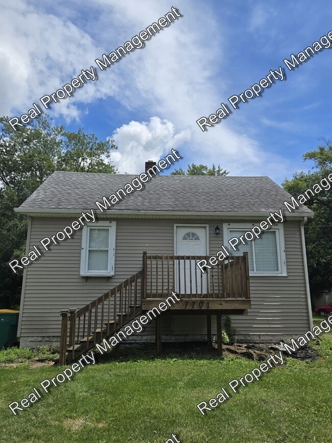 Building Photo - Two Bedroom Ranch Rental