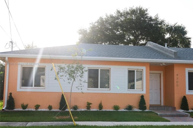 Photo - 1795 NW 47th St Unidad 4705