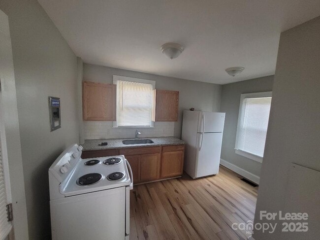 Photo - 216 Harrill St Unit A