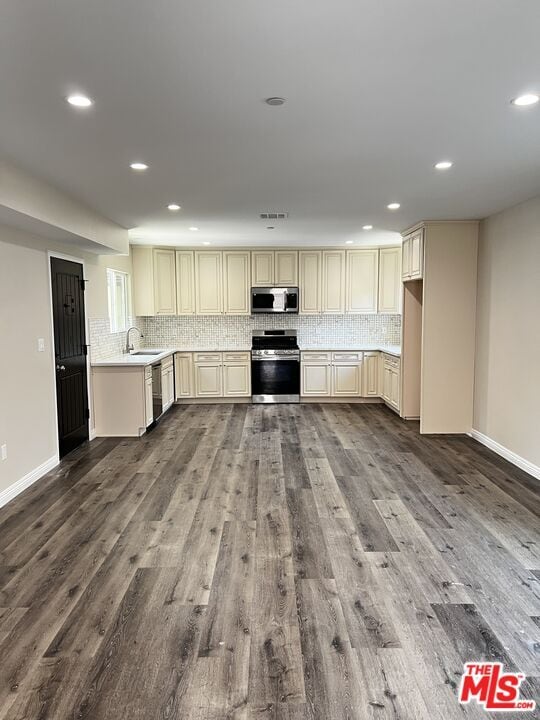 Photo - 5062 CA-27 Unit 2