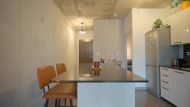 Photo - 150-1150 Sudbury St