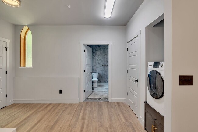 Photo - 36 Pawling Ave Unit 103