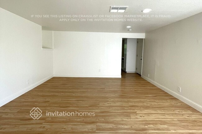 Photo - 3096 Yellowstone Ln