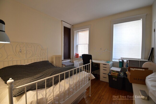 Photo - 62 Egmont St Unit 2