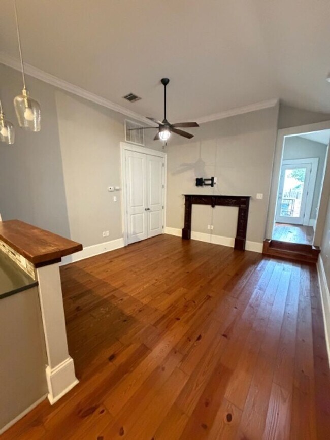 Photo - dnt4625 Unit 4625