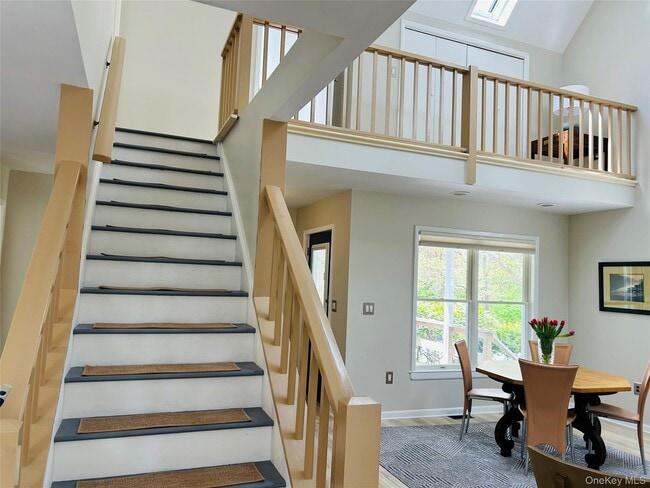 Photo - 465 Tarpon Dr
