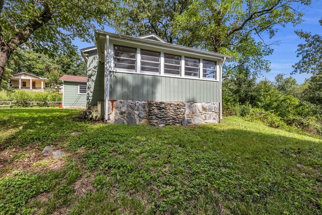 Photo - 1506 Old Hwy 411