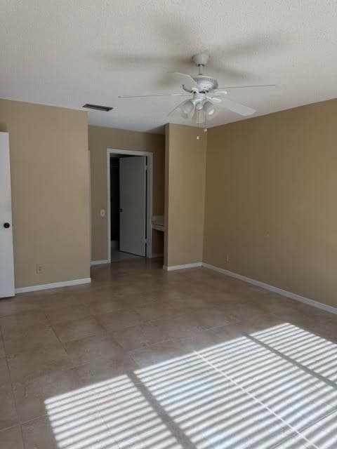 Photo - 728 Lago Rd