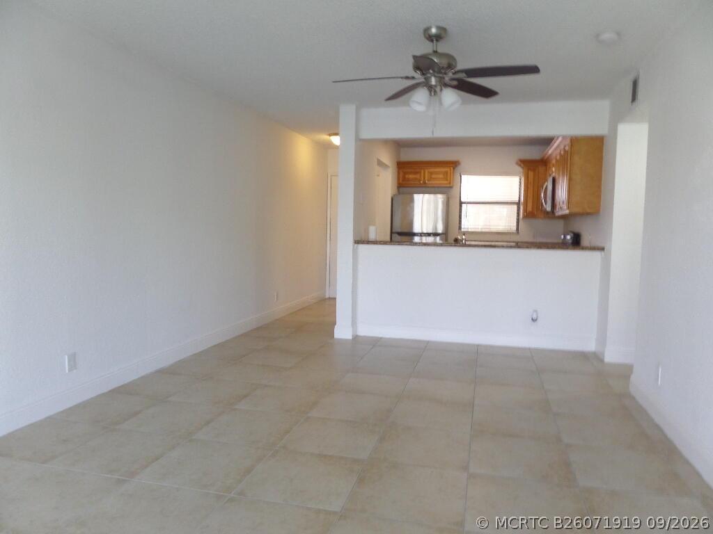 Photo - 1523 Lake Crystal Dr Unit F