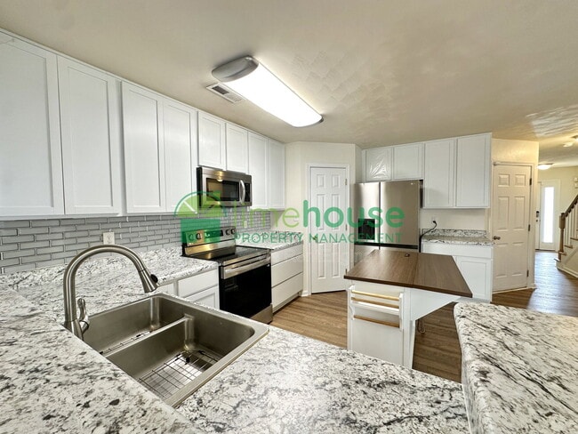 Photo - 1323 Hoover Ave