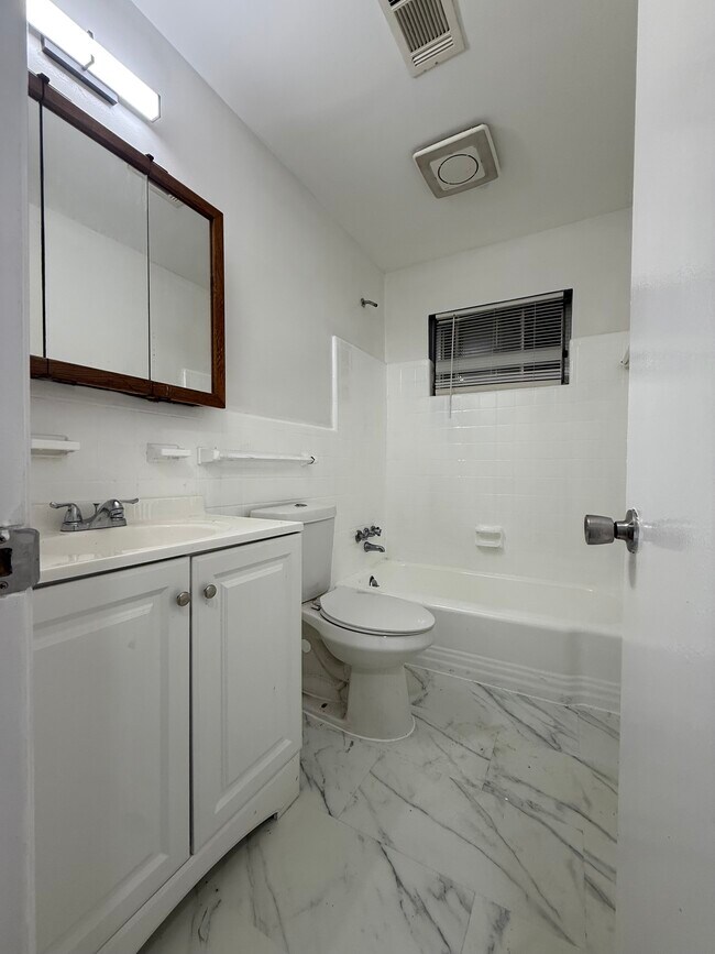 Photo - 3992 Ridgedale St